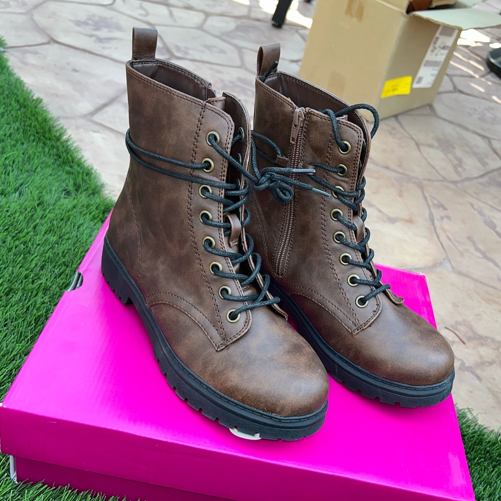 Brand New SO Combat Boots